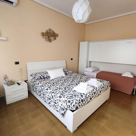 Villa Ada Loreto Kamer foto